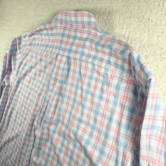 Vineyard Vines Classic Fit Tucker Button Down Shirt in Pink and Blue Plaid - US - Picture 2 of 10